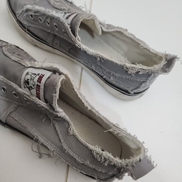 True Religion Korey Slip On Sneaker Grey Women’s Size 8 Gray Distressed Canvas - Picture 9 of 13